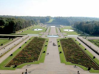 Vaux le Vicomte, anamorphosis abscondita [5]