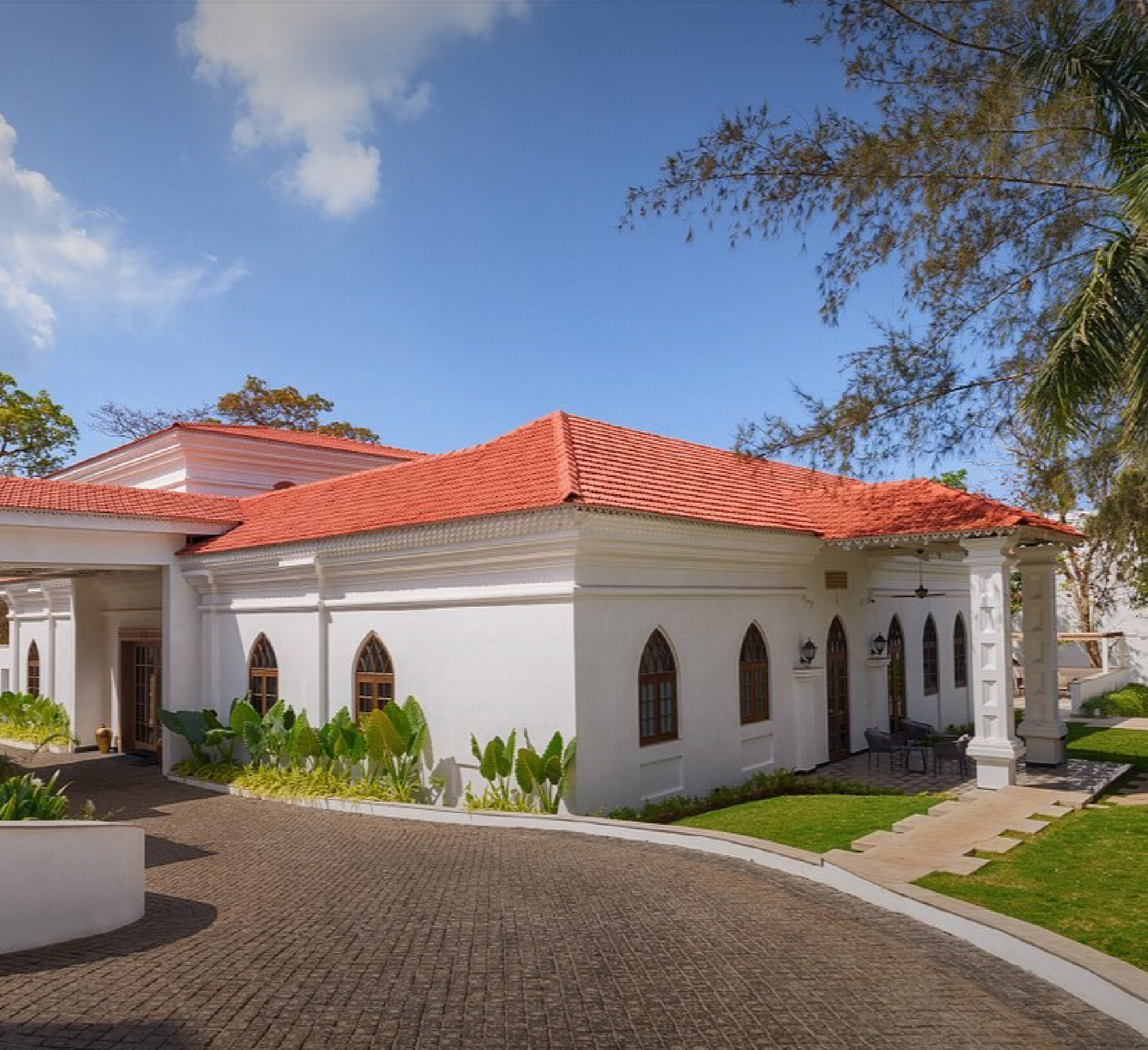 The Yellow House – Taj SeleQtions