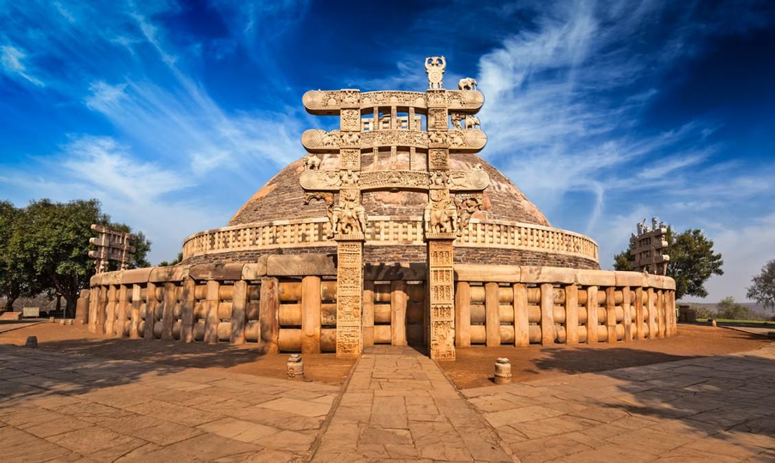 Synthesis and Transition: Architectural Evolution During the Medieval Era