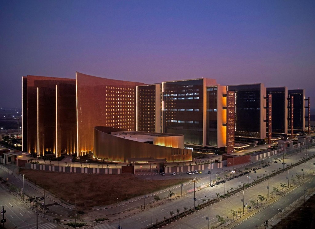 Surat Diamond Bourse - World’s largest commercial building (IGBC Platinum)
