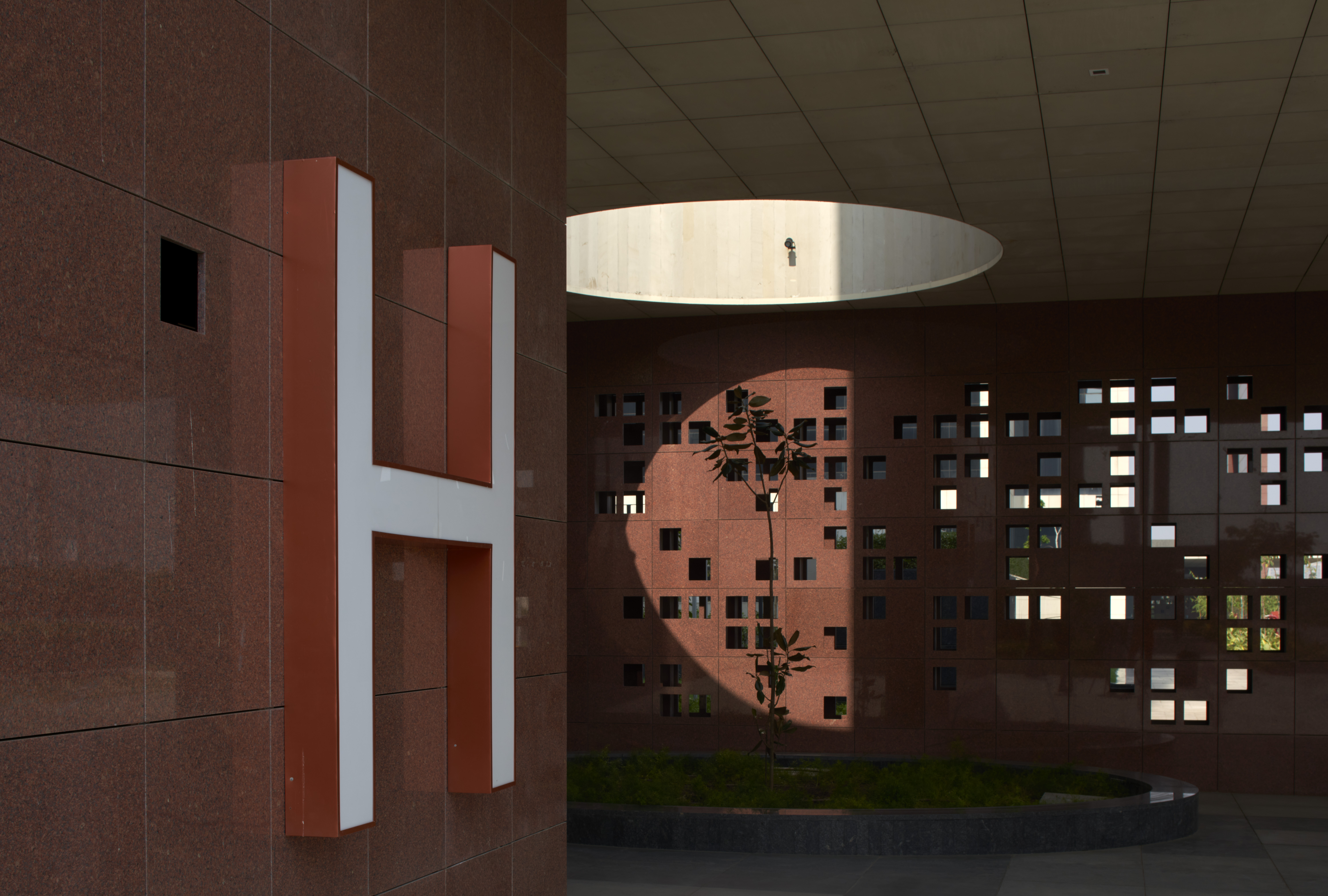 Why Vastu Matters in Commercial Architecture Today?