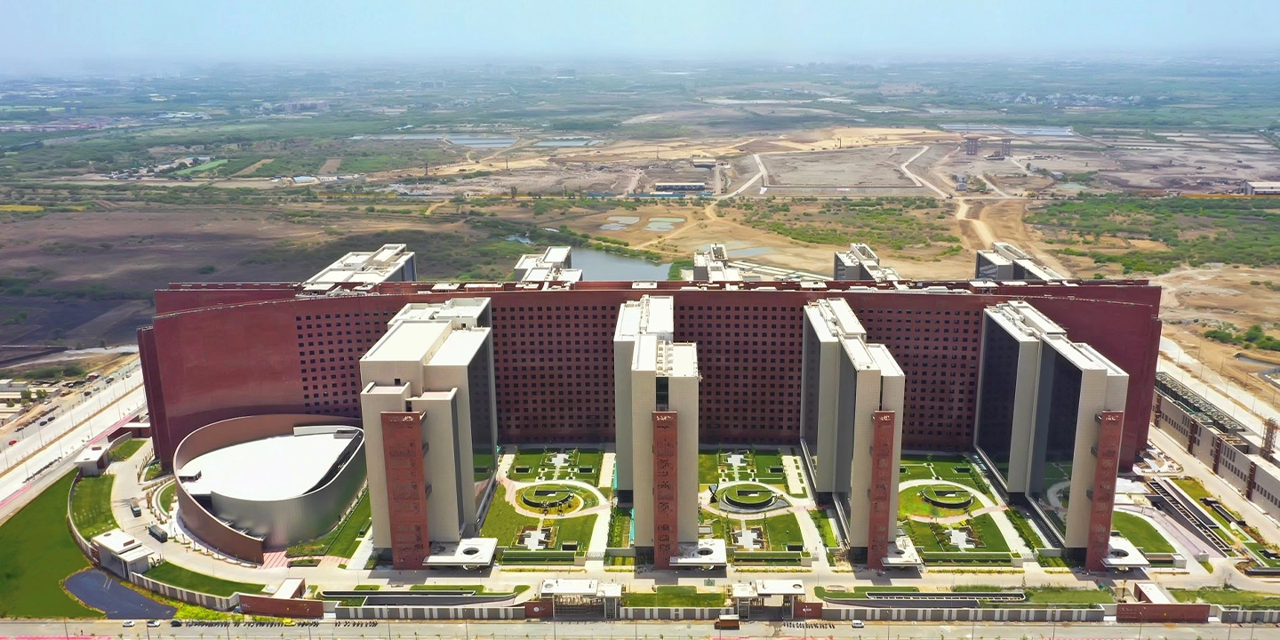 Surat Diamond Bourse: material intelligence at an urban scale